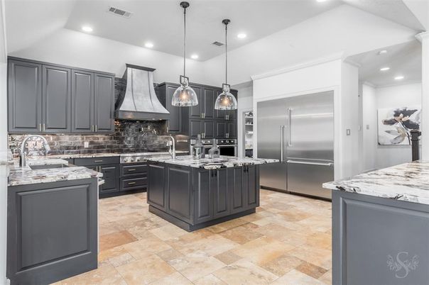 Interior, Kitchen, Pendant Lights, Recessed Lighting, Stainless Steel Appliances
