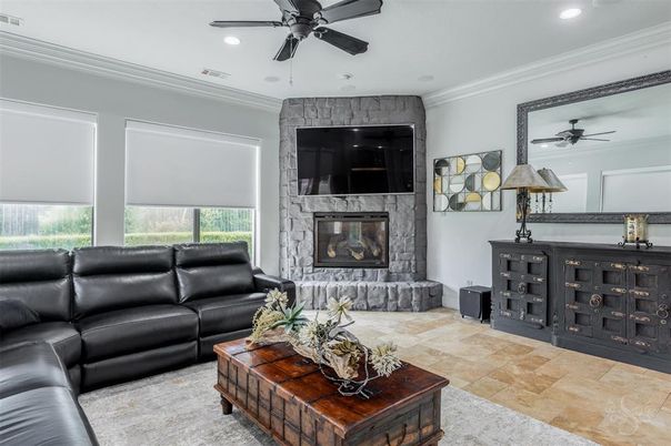 Fireplace, Interior, Living room, Recessed Lighting