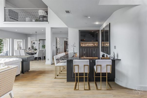 Dining room, Interior, Kitchen, Pendant Lights, Recessed Lighting, Wood Texture Flooring
