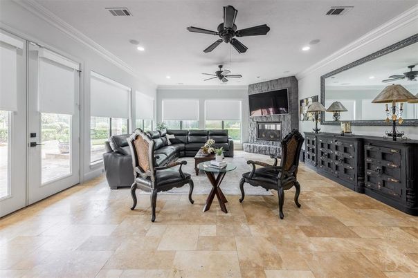 Fireplace, Interior, Living room, Recessed Lighting