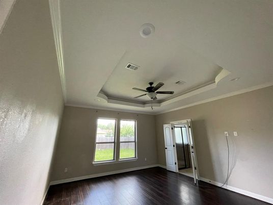 Empty room, Interior, Recessed Lighting, Wood Texture Flooring