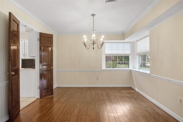 Chandelier, Empty room, Interior, Wood Texture Flooring