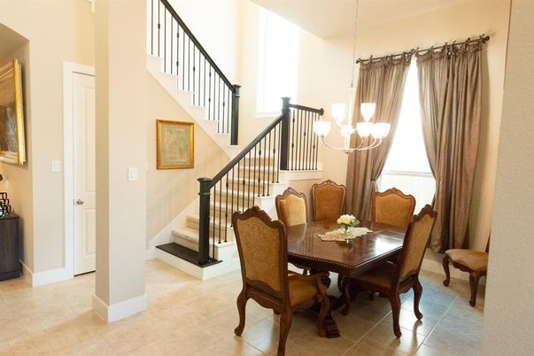 Chandelier, Dining room, Interior, Pendant Lights