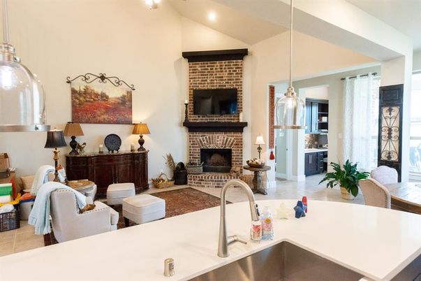 Fireplace, Interior, Kitchen, Pendant Lights, Recessed Lighting