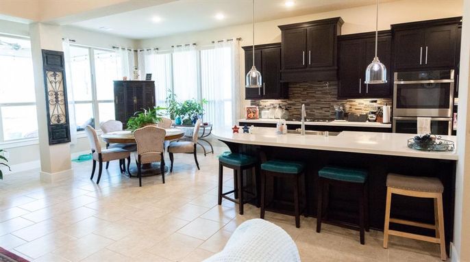 Dining room, Interior, Kitchen, Pendant Lights, Recessed Lighting, Stainless Steel Appliances