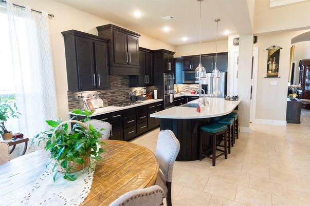 Dining room, Interior, Kitchen, Pendant Lights, Recessed Lighting, Stainless Steel Appliances