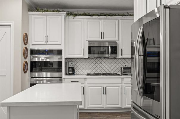 Interior, Kitchen, Stainless Steel Appliances, Wood Texture Flooring