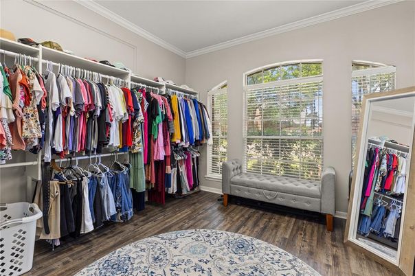 Interior, Walk-in Closets, Wood Texture Flooring