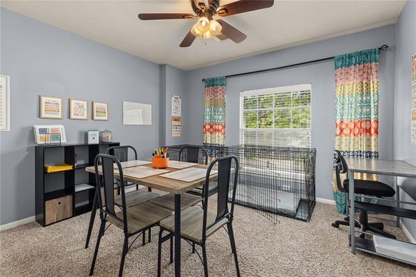 Home Office, Interior