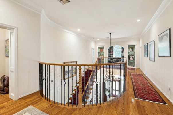 Interior, Pendant Lights, Recessed Lighting, Wood Texture Flooring