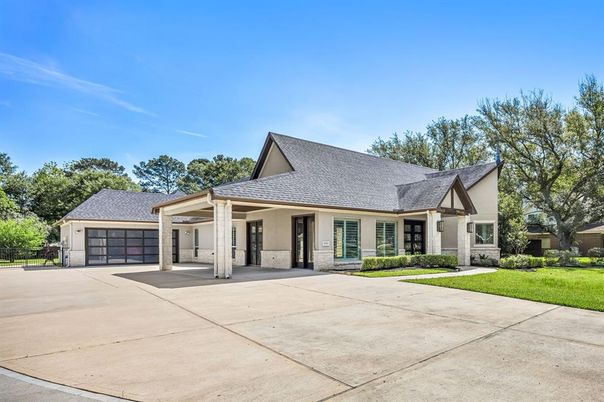 Attached, Backyard, Exterior, Facade, Cape Cod