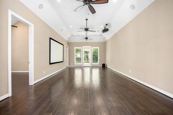 Empty room, Interior, Recessed Lighting, Wood Texture Flooring