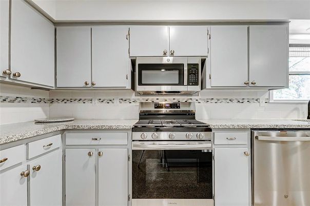 Interior, Kitchen, Stainless Steel Appliances