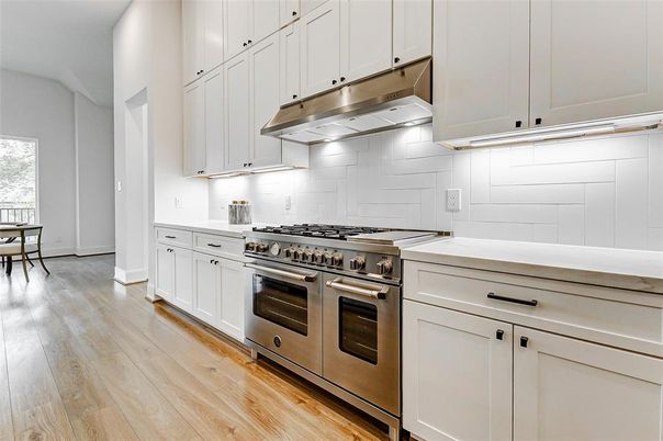 Interior, Kitchen, Stainless Steel Appliances, Wood Texture Flooring