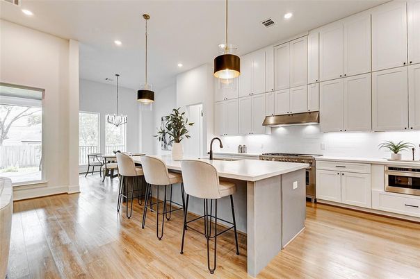 Dining room, Interior, Kitchen, Pendant Lights, Recessed Lighting, Stainless Steel Appliances, Wood Texture Flooring