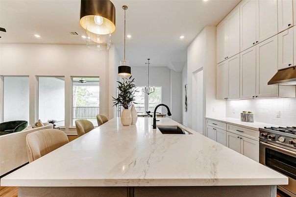 Interior, Kitchen, Pendant Lights, Recessed Lighting, Stainless Steel Appliances