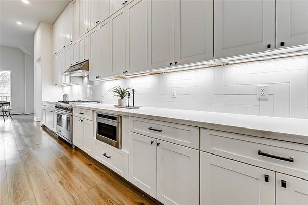 Interior, Kitchen, Recessed Lighting, Wood Texture Flooring