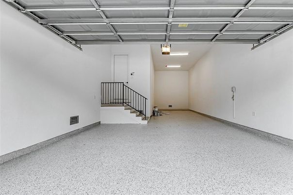Garage, Interior