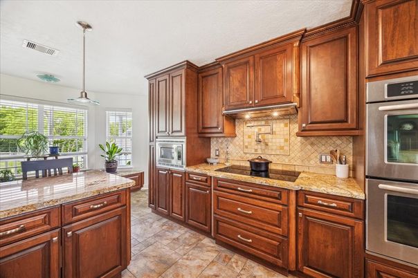 Interior, Kitchen, Pendant Lights, Stainless Steel Appliances