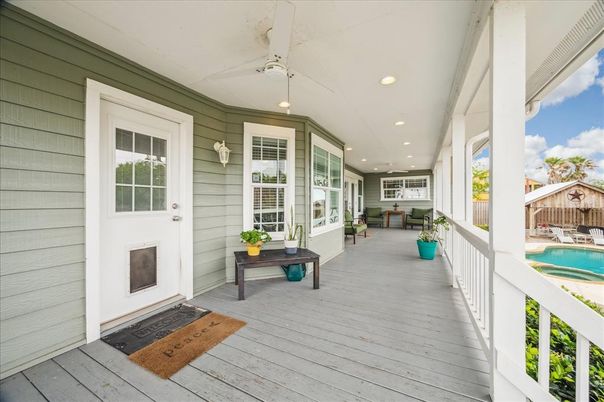 Exterior, Recessed Lighting