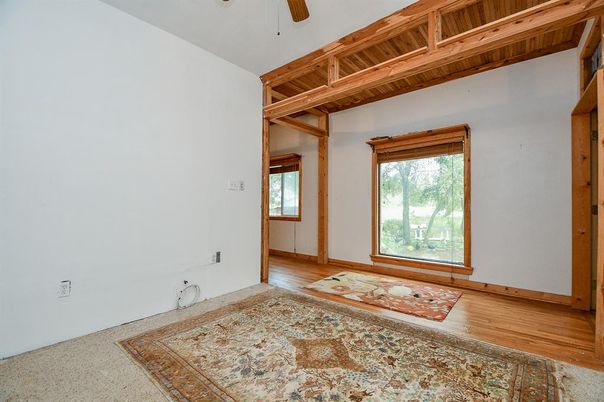 Empty room, Interior, Wooden Beams, Wood Texture Flooring