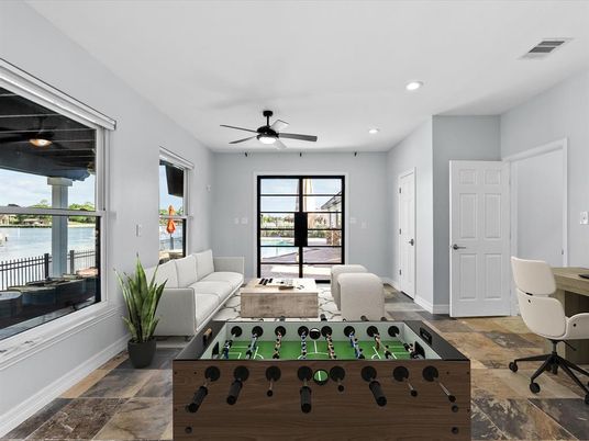 Game Room, Interior, Recessed Lighting, Water