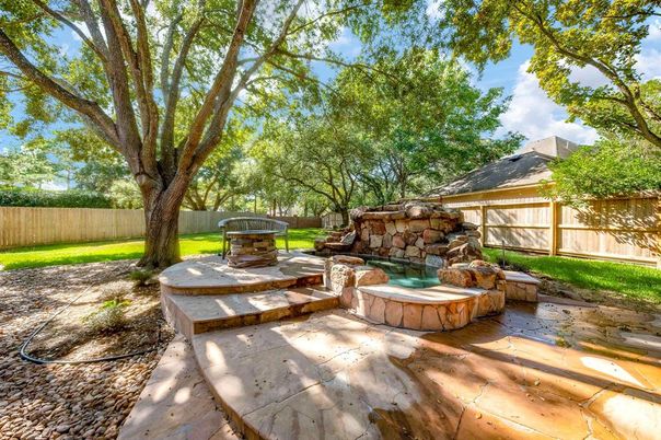 Backyard, Exterior, Hot Tub