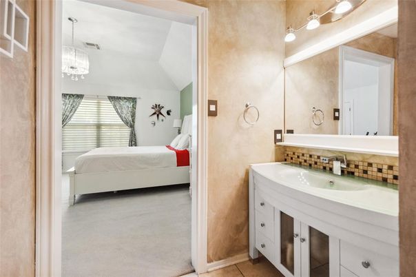 Bathroom, Bedroom, Interior, Pendant Lights