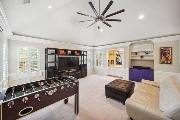 Game Room, Interior, Recessed Lighting