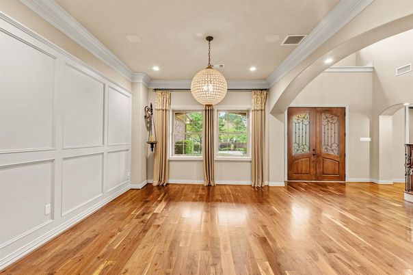 Interior, Pendant Lights, Recessed Lighting, Wood Texture Flooring