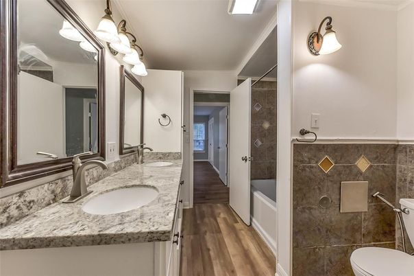 Bathroom, Dual Sink Vanities, Interior, Wood Texture Flooring
