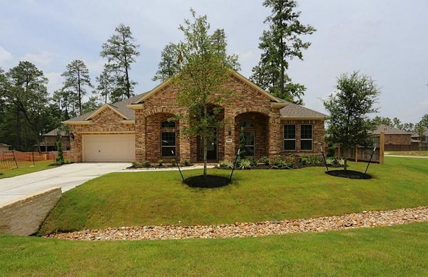 Attached, Exterior, Facade, Brick Facade, Brick Traditional