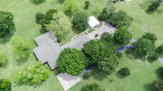 Backyard, Detached Garage, Exterior