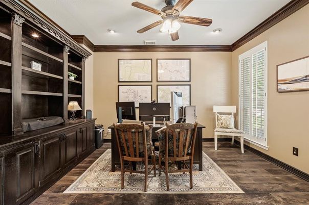 Home Office, Interior, Recessed Lighting, Wood Texture Flooring