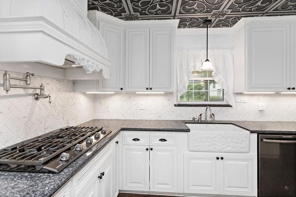 Interior, Kitchen, Pendant Lights, Stainless Steel Appliances