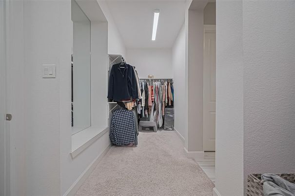 Interior, Walk-in Closets