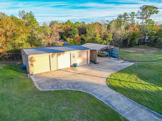 Backyard, Detached Garage, Exterior