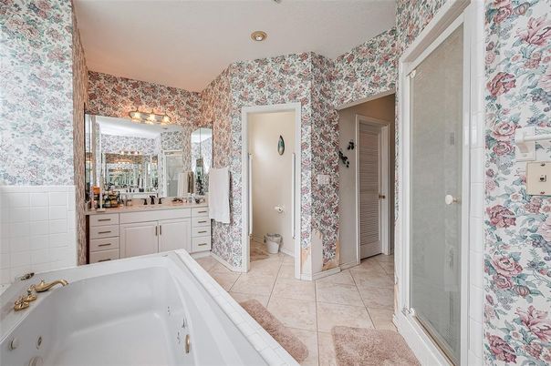 Bathroom, Glass Shower, Interior, Recessed Lighting, Tile Countertops