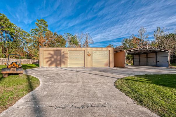 Detached Garage, Exterior, Playground