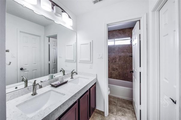 Bathroom, Dual Sink Vanities, Interior
