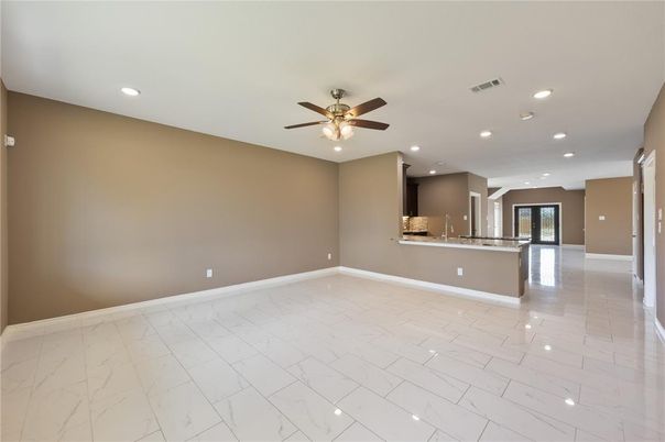 Empty room, Interior, Marble, Recessed Lighting