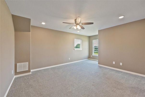 Empty room, Interior, Recessed Lighting