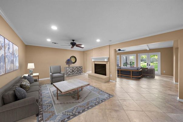 Fireplace, Interior, Living room, Recessed Lighting