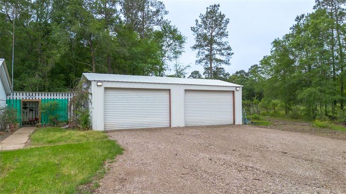 Backyard, Detached Garage, Exterior