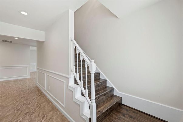 Interior, Recessed Lighting, Wood Texture Flooring