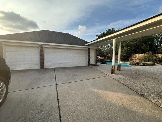 Detached Garage, Exterior, Pool