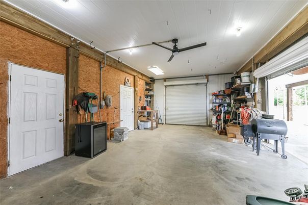 Garage, Interior