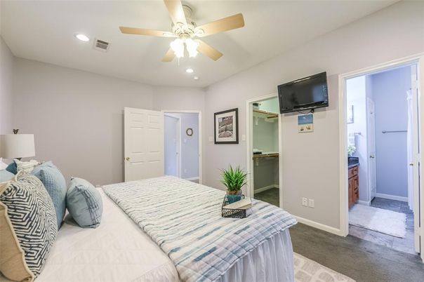 Bedroom, Interior, Recessed Lighting