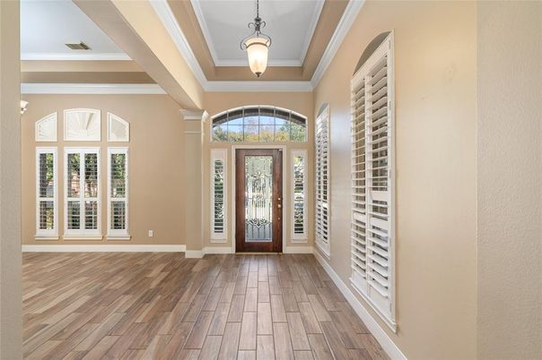 Interior, Pendant Lights, Wood Texture Flooring