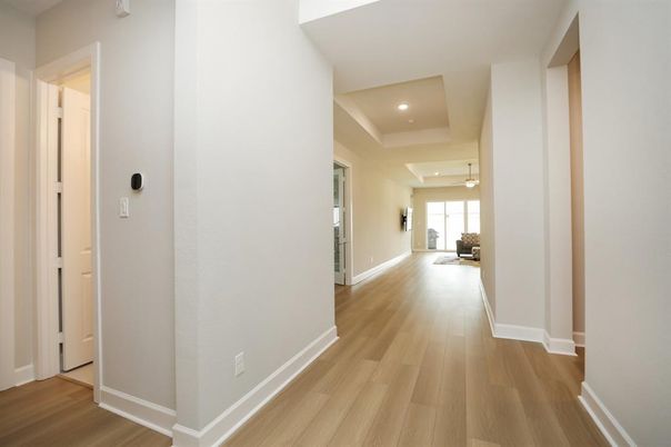 Interior, Pendant Lights, Recessed Lighting, Wood Texture Flooring